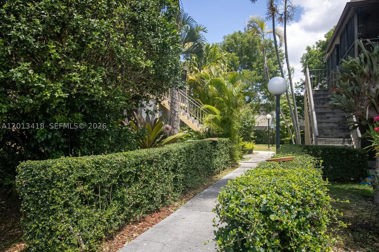 15629 SW 73 circle ter 9-4
