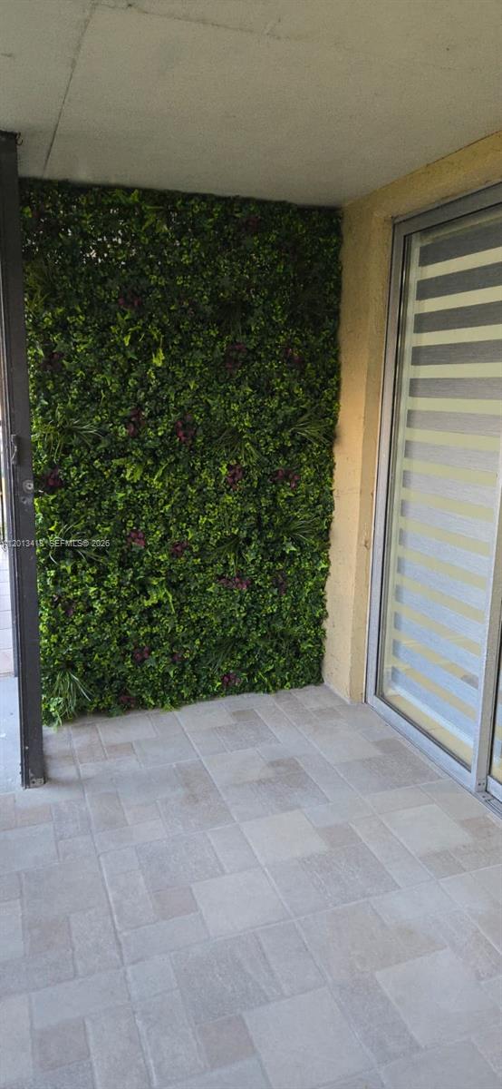 LAKESIDE XI CONDO PH II - Residential Lease