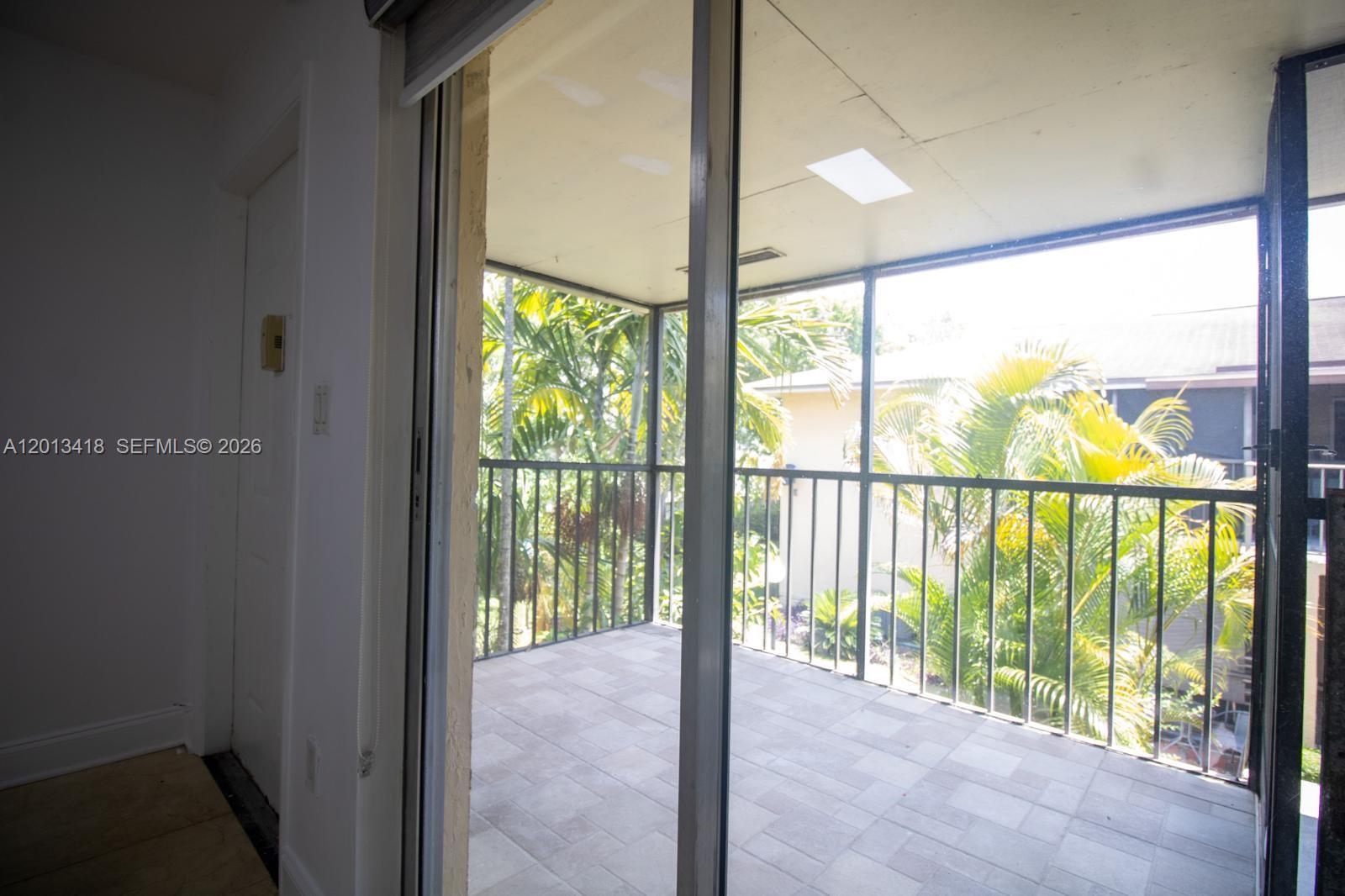 LAKESIDE XI CONDO PH II - Residential Lease