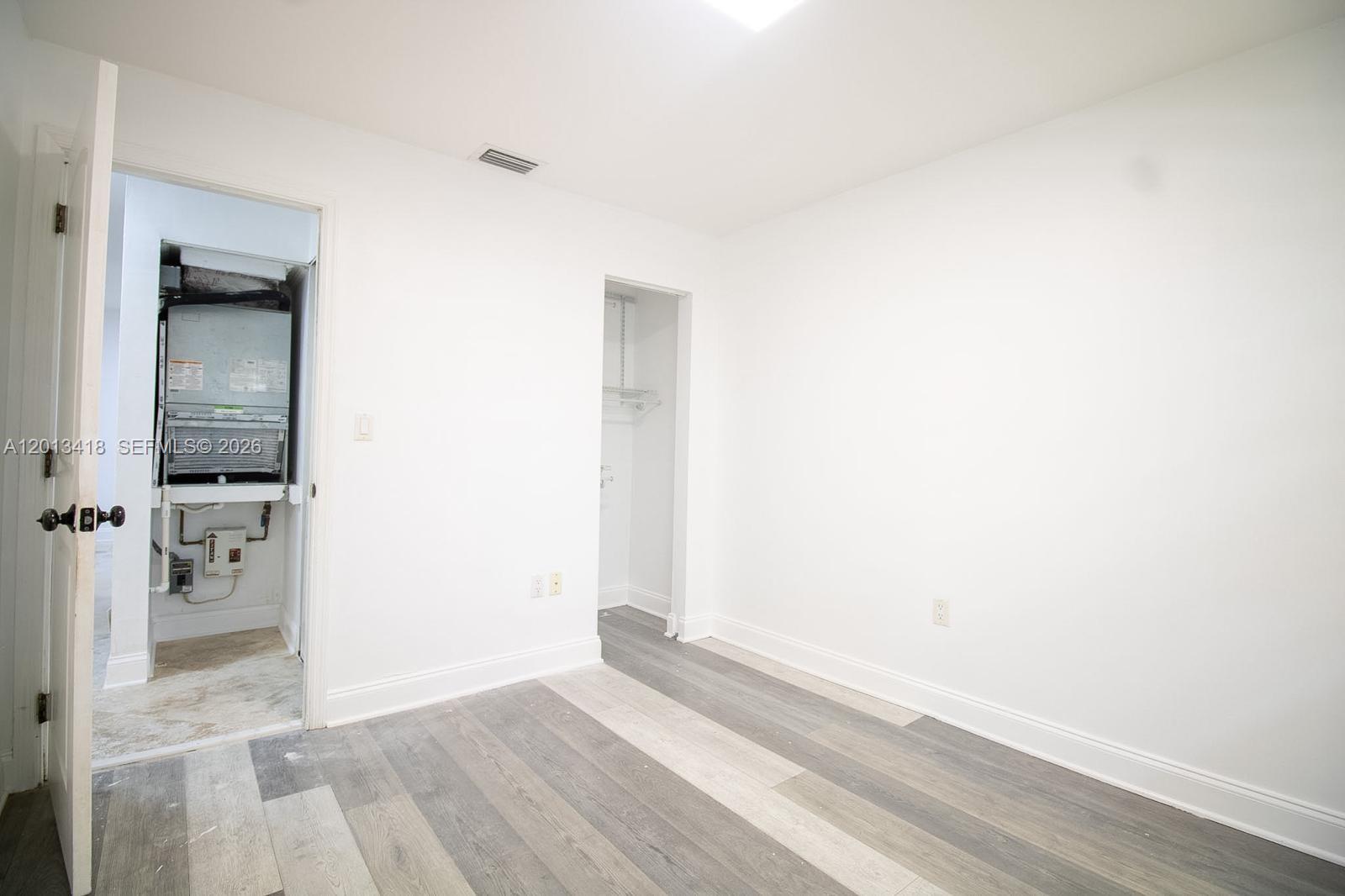 LAKESIDE XI CONDO PH II - Residential Lease
