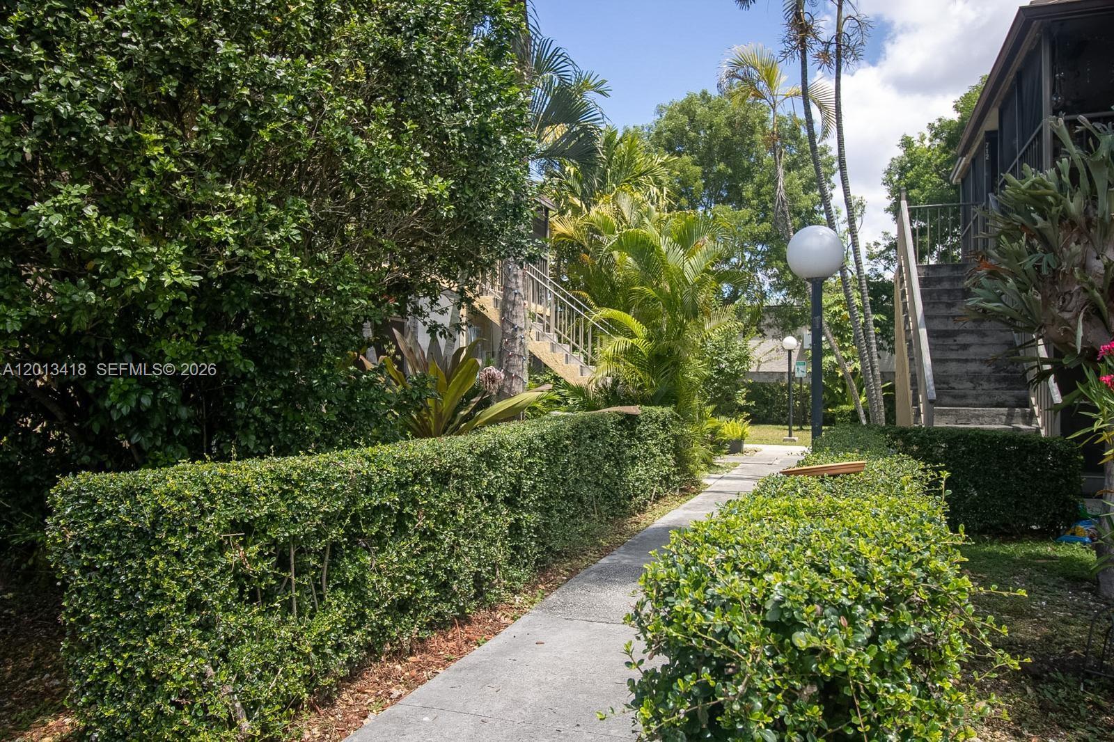 LAKESIDE XI CONDO PH II - Residential Lease