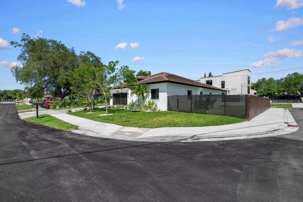 21311 Ingraham Ave Rd