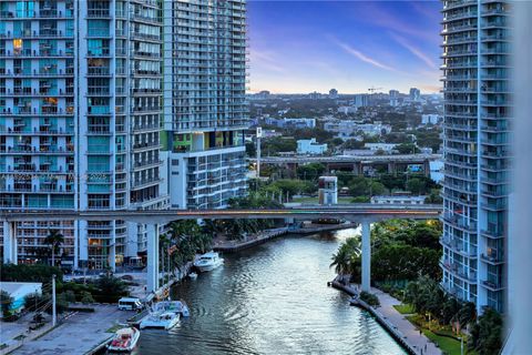 31 SE 5th St 2111 Miami FL 33131