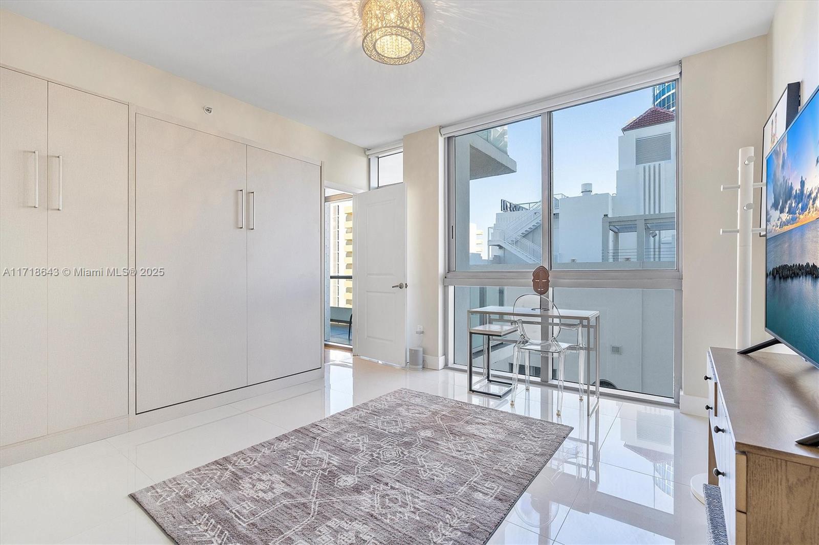 THE CARIBBEAN CONDO - Residential