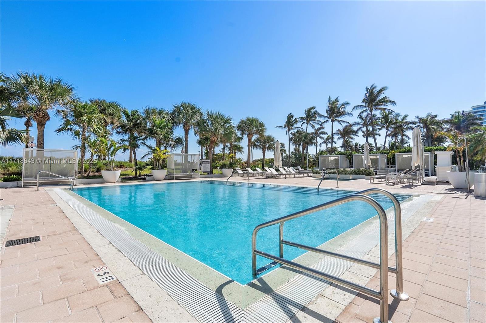 THE CARIBBEAN CONDO - Residential