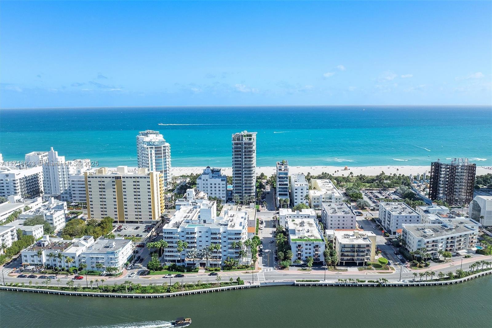 THE CARIBBEAN CONDO - Residential