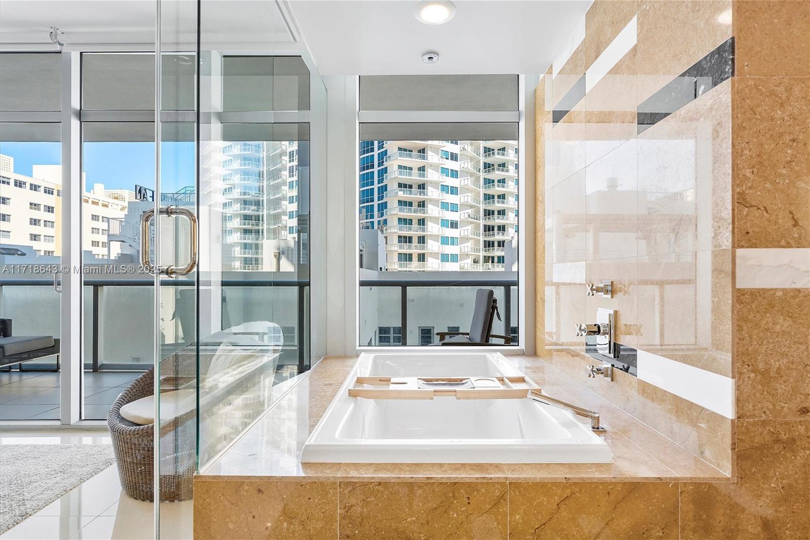 THE CARIBBEAN CONDO - Residential