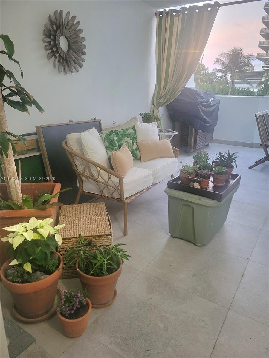 LA RIVE GAUCHE CONDO - Residential