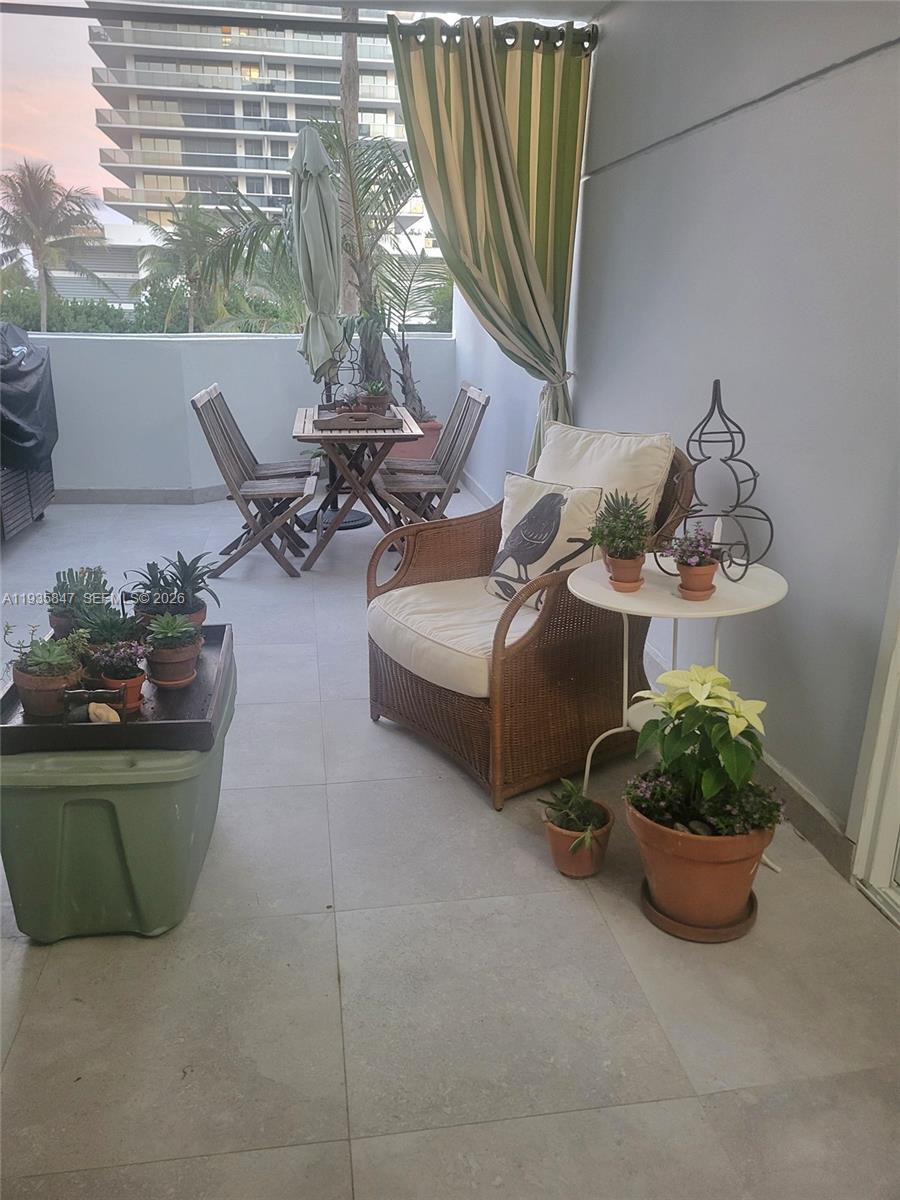 LA RIVE GAUCHE CONDO - Residential