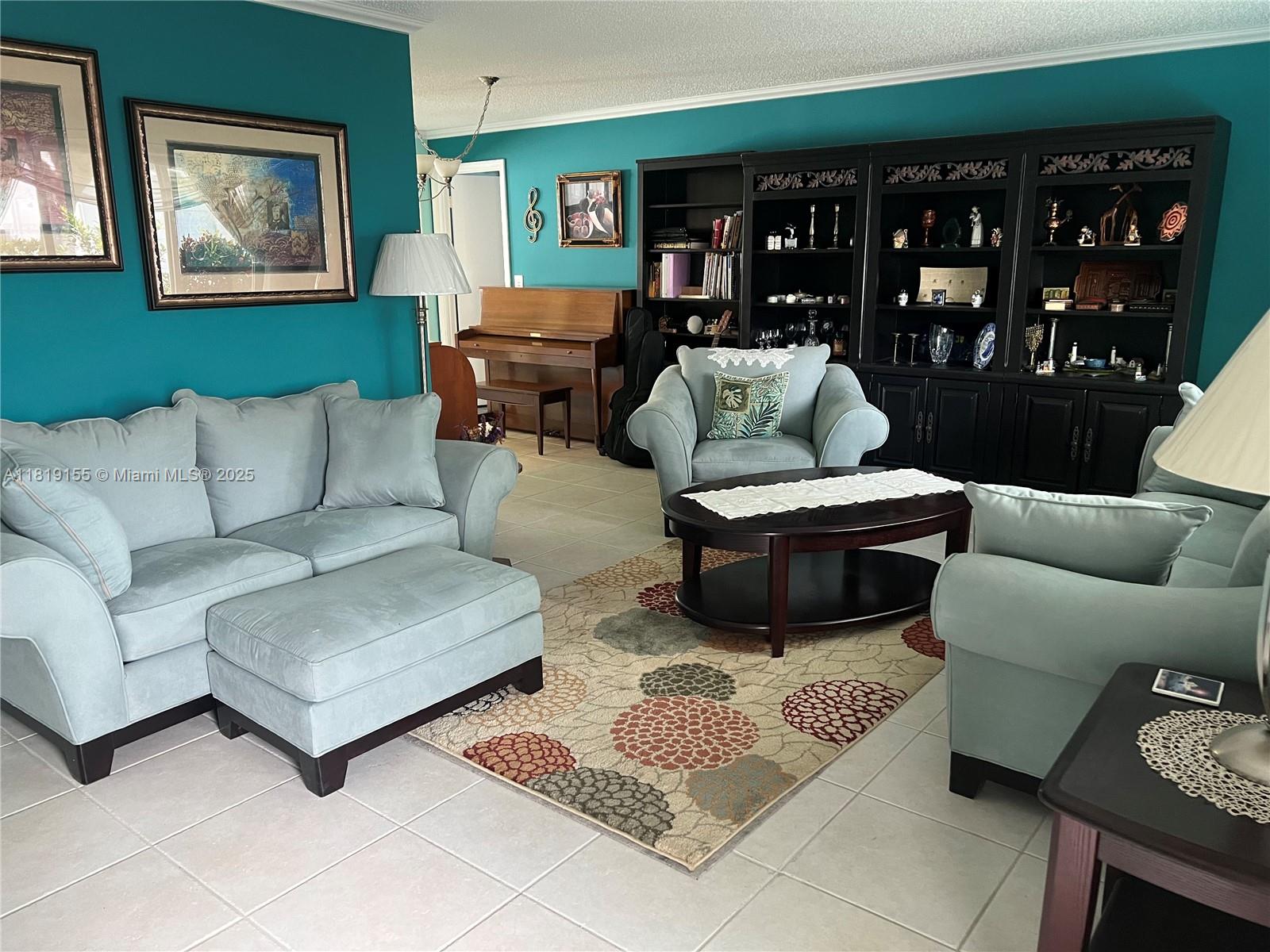 LAUDERDALE WEST 3 SEC - Residential