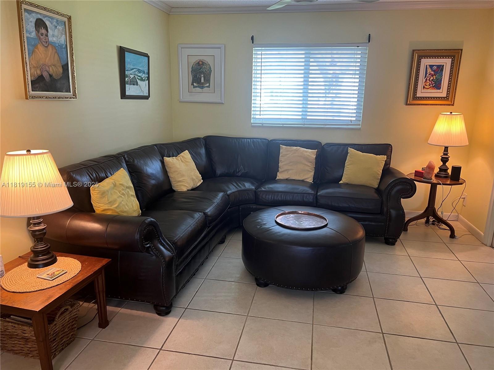 LAUDERDALE WEST 3 SEC - Residential