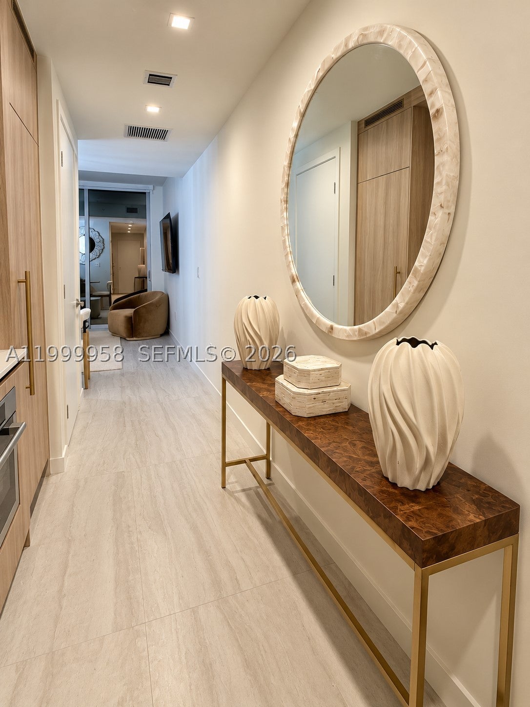 77 SE 5TH STREET 2905