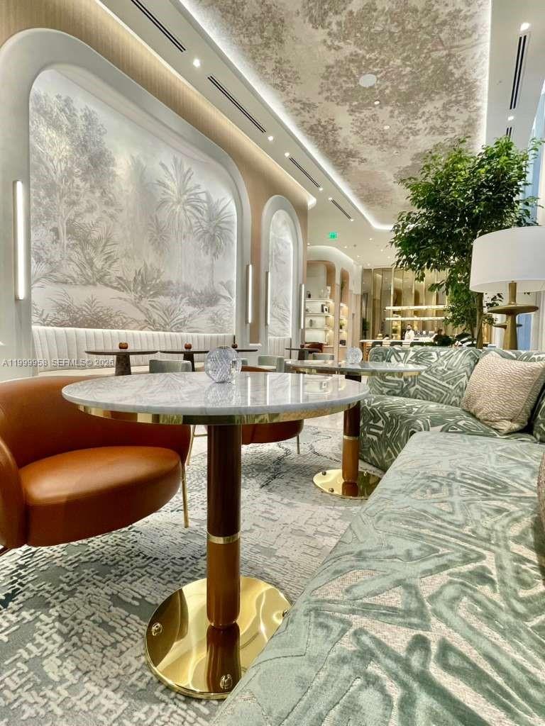 VICEROY BRICKELL - Residential Lease