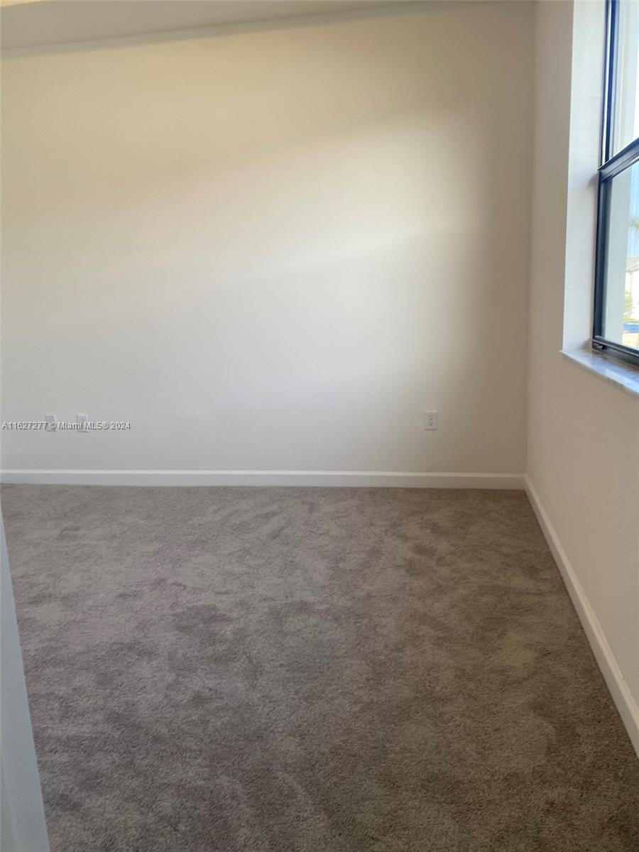 PINE ISLE - Residential