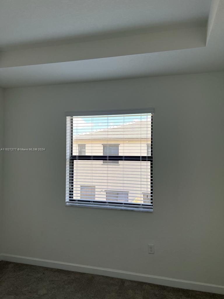 PINE ISLE - Residential