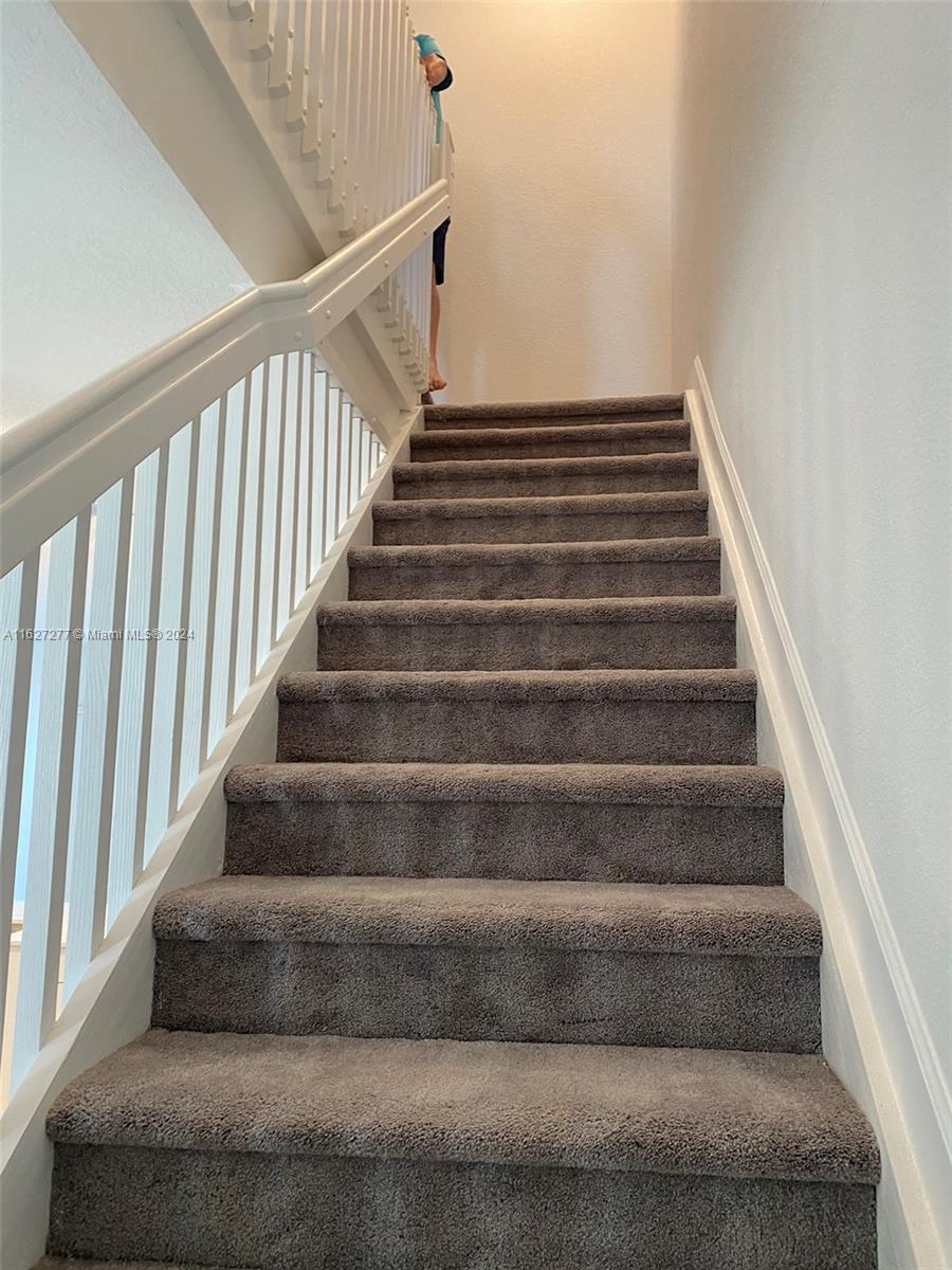 PINE ISLE - Residential