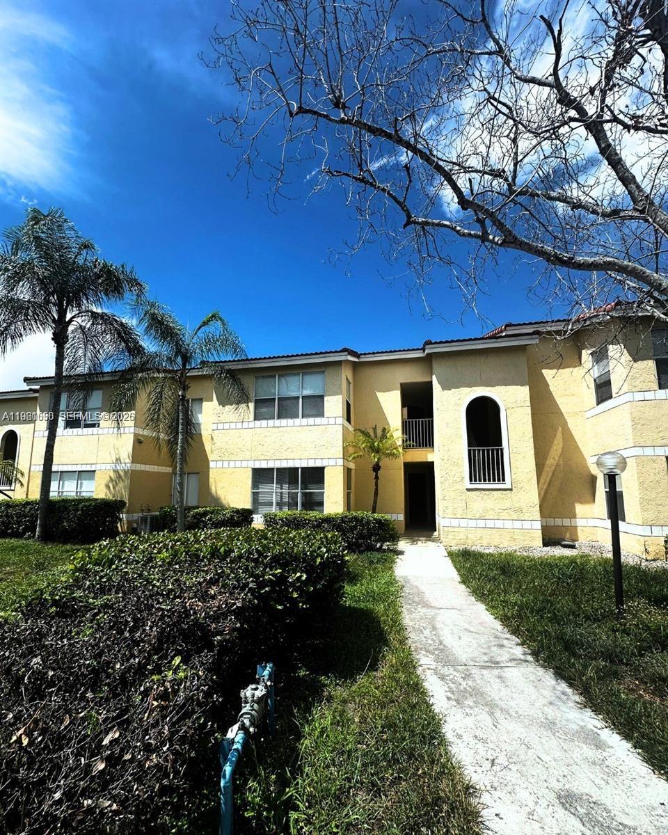 ISLES AT LAGO MAR CONDO - Residential