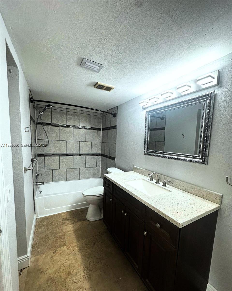 ISLES AT LAGO MAR CONDO - Residential