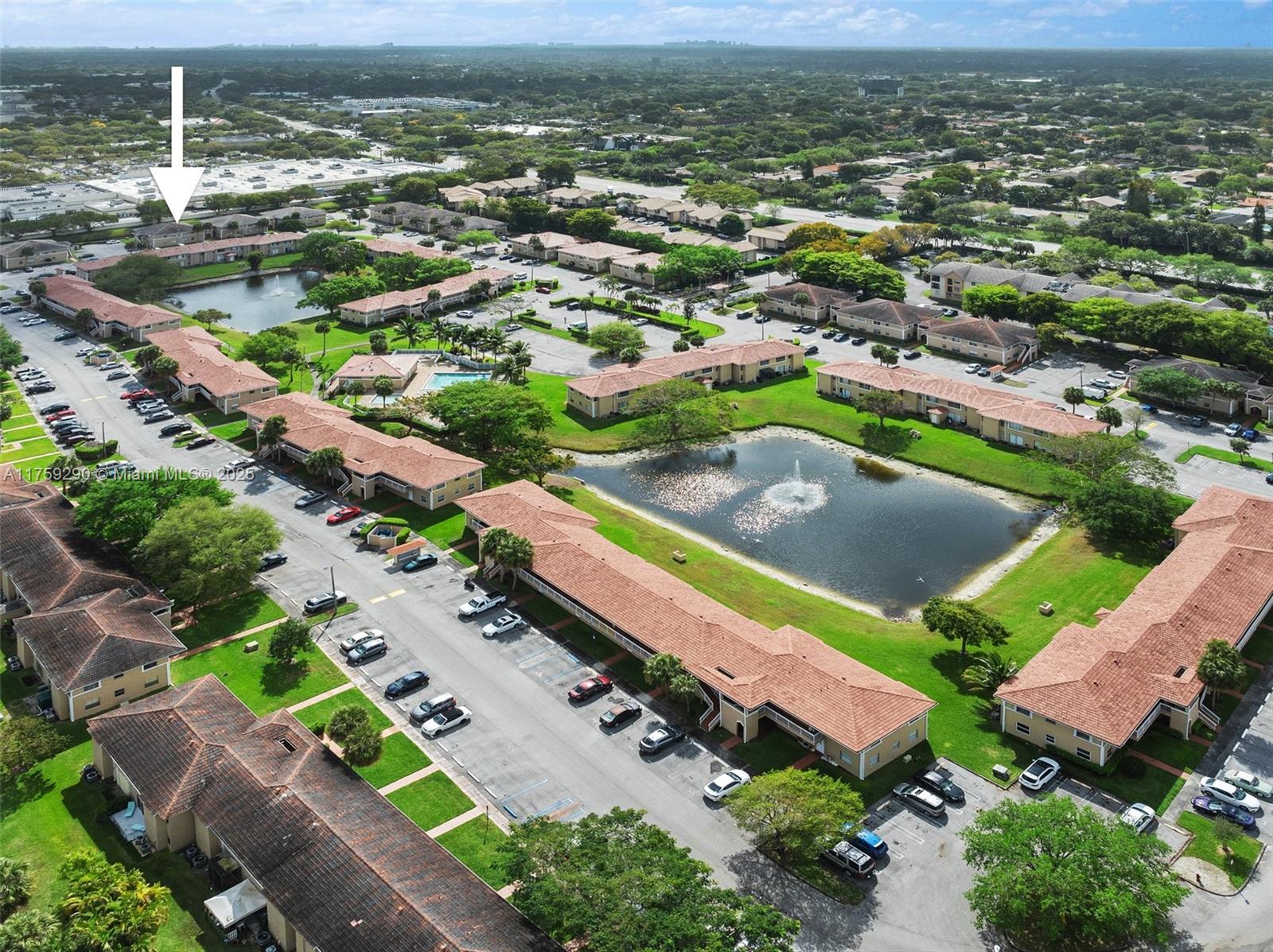 LAKEWOOD VILLAGE - Residential