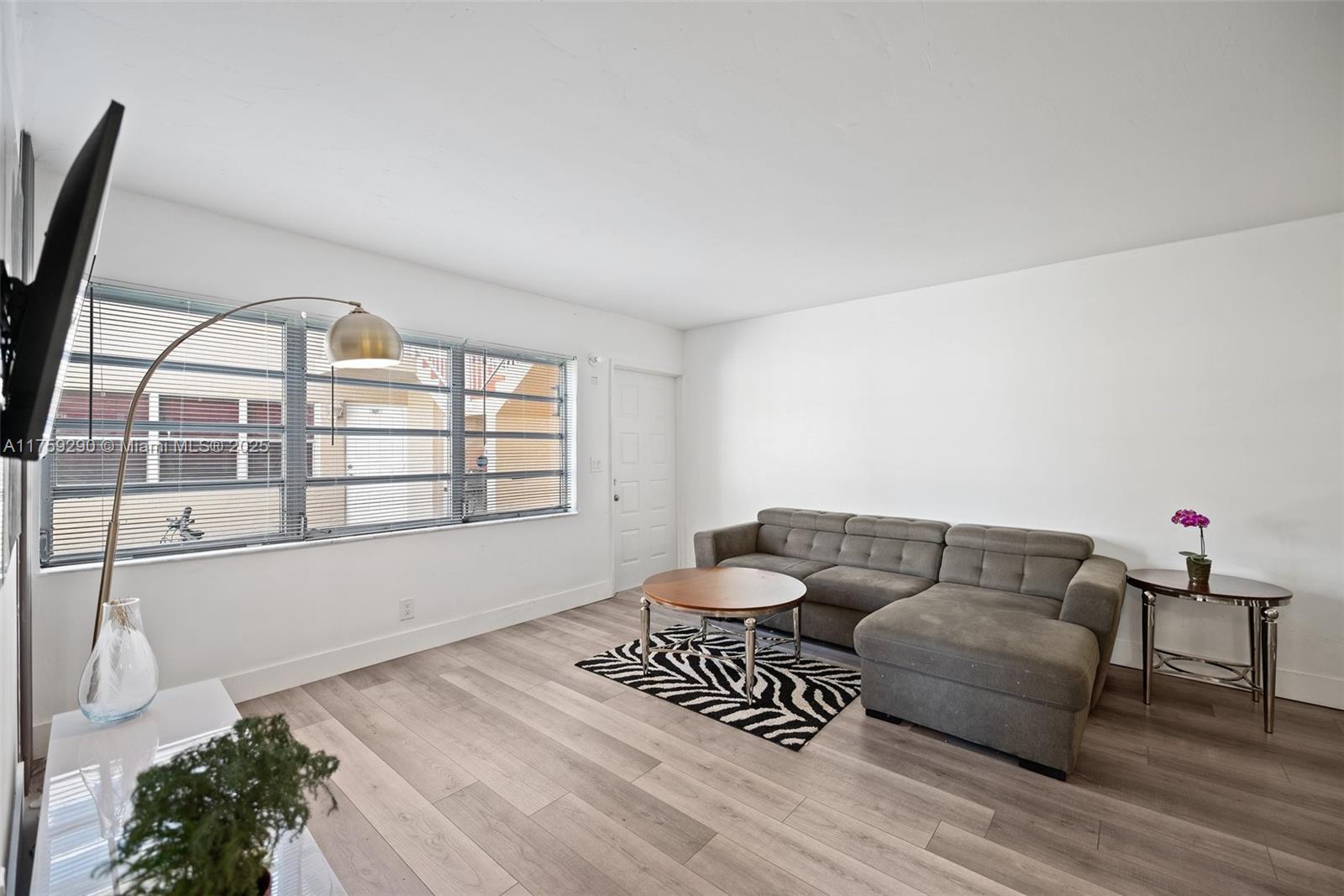 LAKEWOOD VILLAGE - Residential