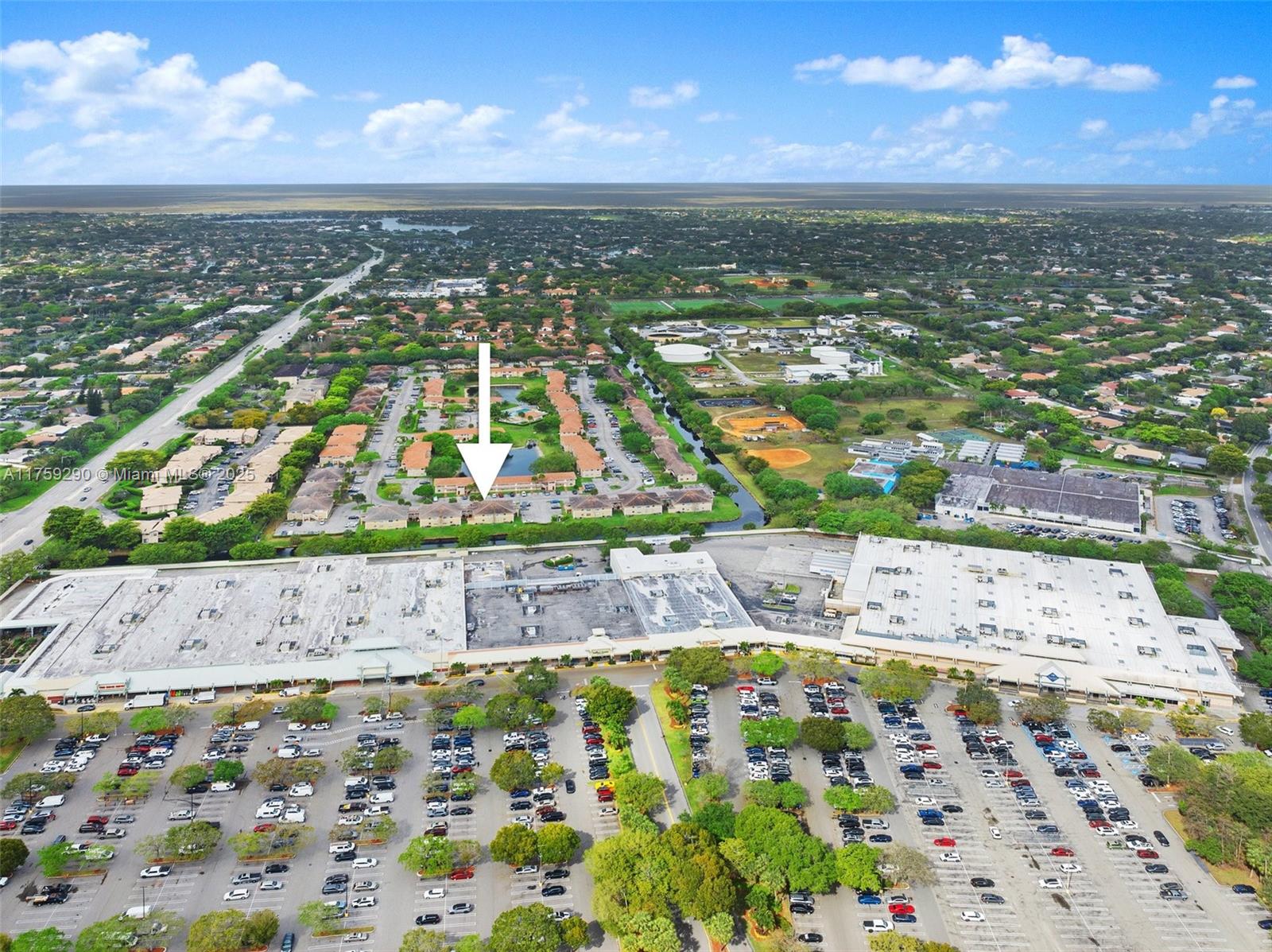 LAKEWOOD VILLAGE - Residential