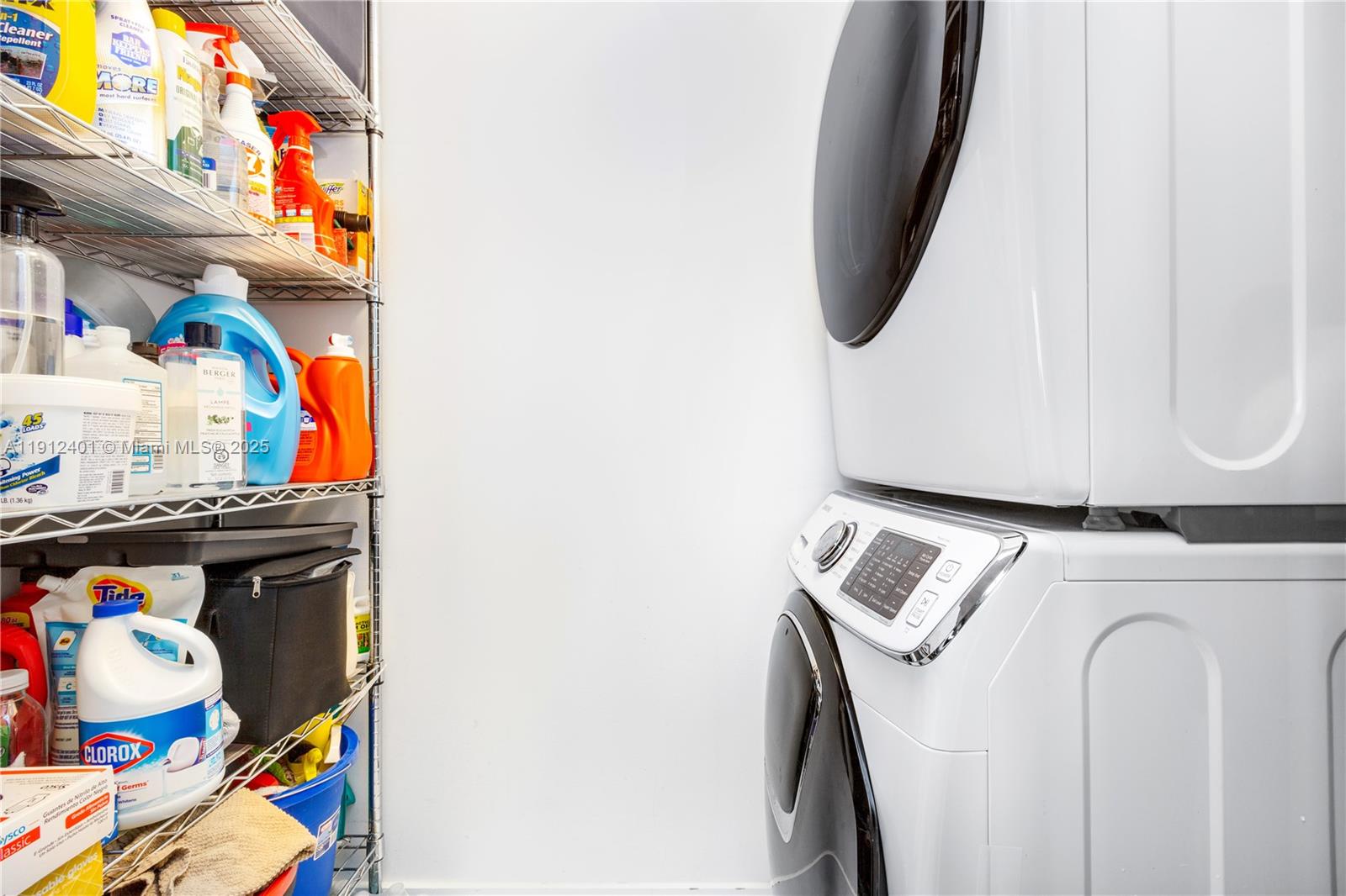 VIZCAYNE NORTH CONDO - Residential