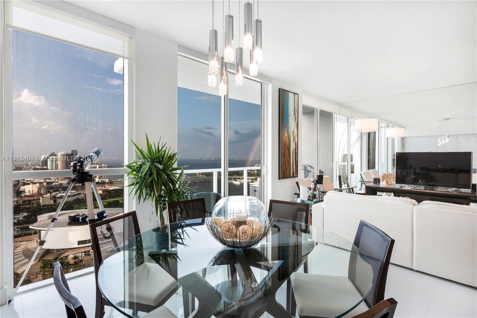 VIZCAYNE NORTH CONDO - Residential