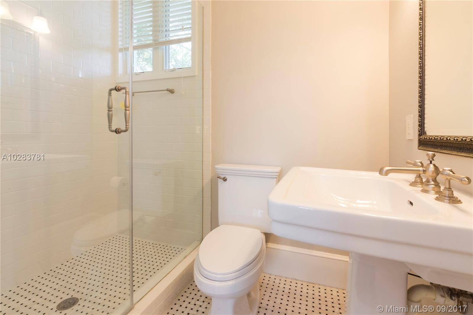 ISLE OF NORMANDY MIAMI VI - Residential