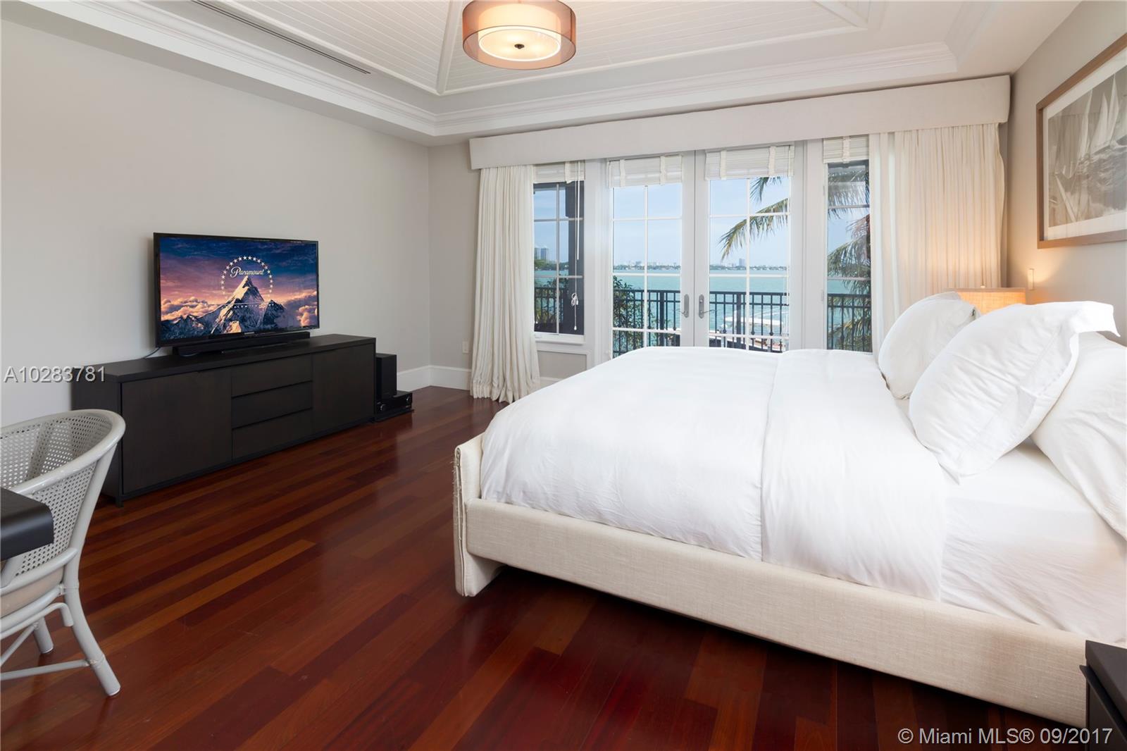 ISLE OF NORMANDY MIAMI VI - Residential