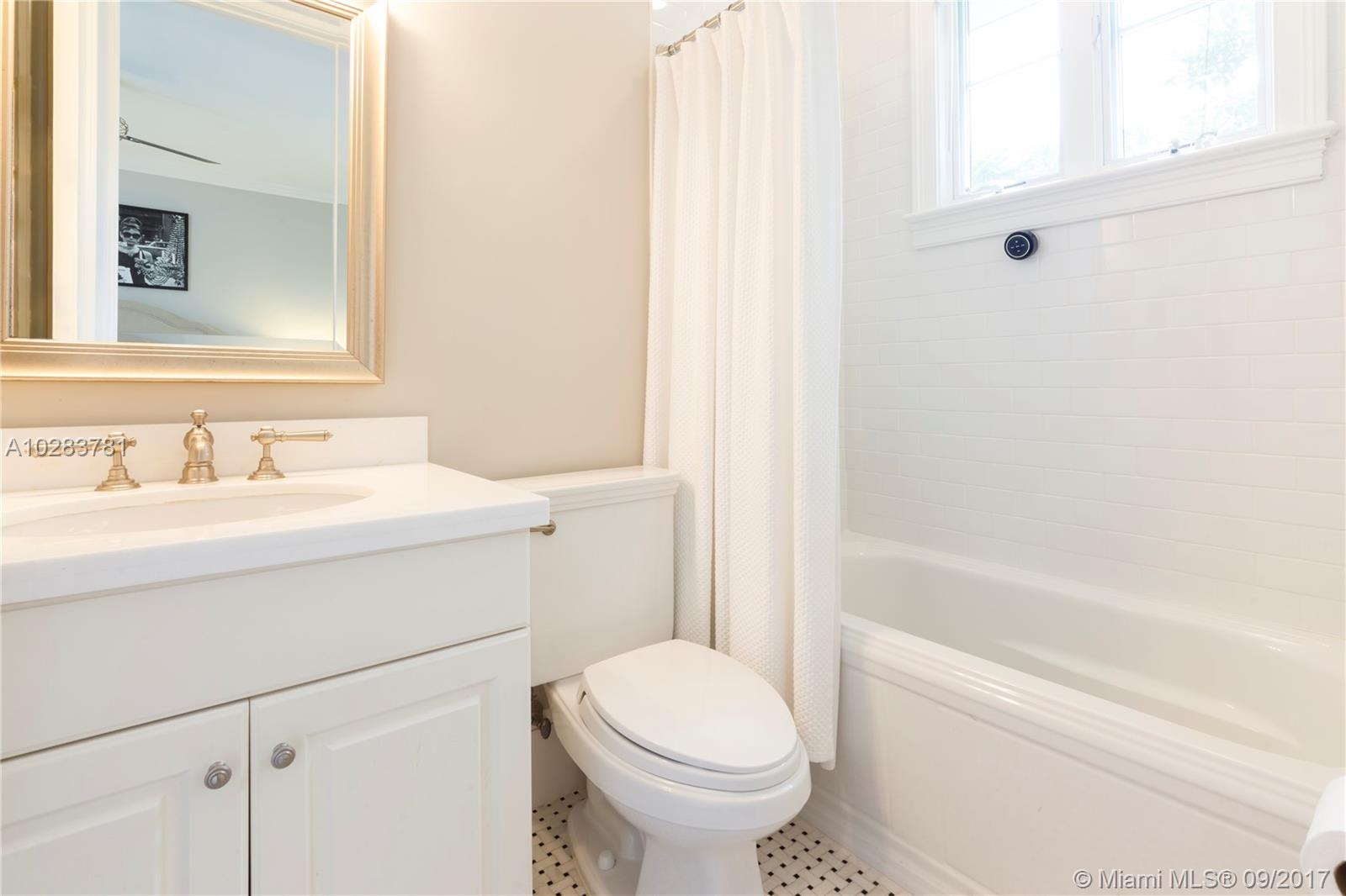 ISLE OF NORMANDY MIAMI VI - Residential