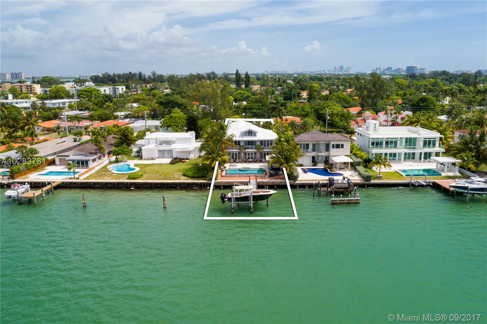 ISLE OF NORMANDY MIAMI VI - Residential