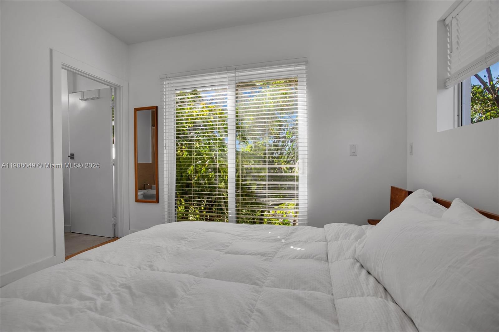 D GEMS CONDO - Residential