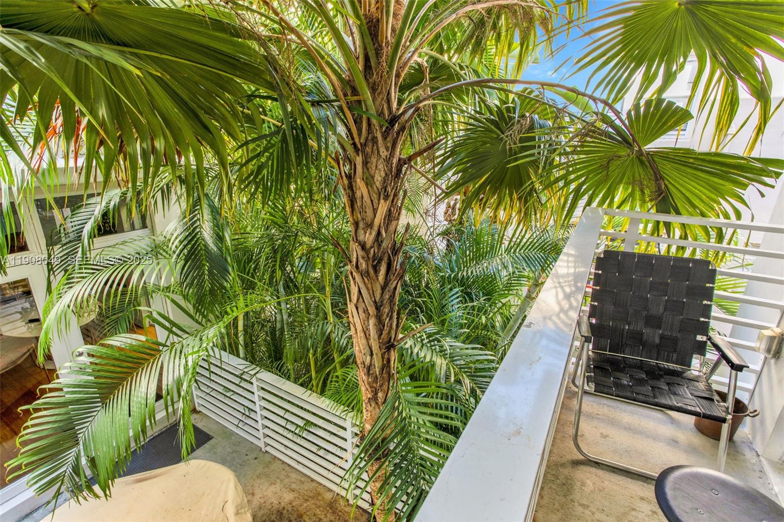 D GEMS CONDO - Residential