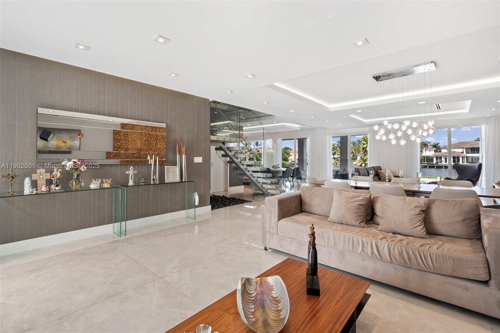 DORAL ISLES RIVIERA AMEND - Residential