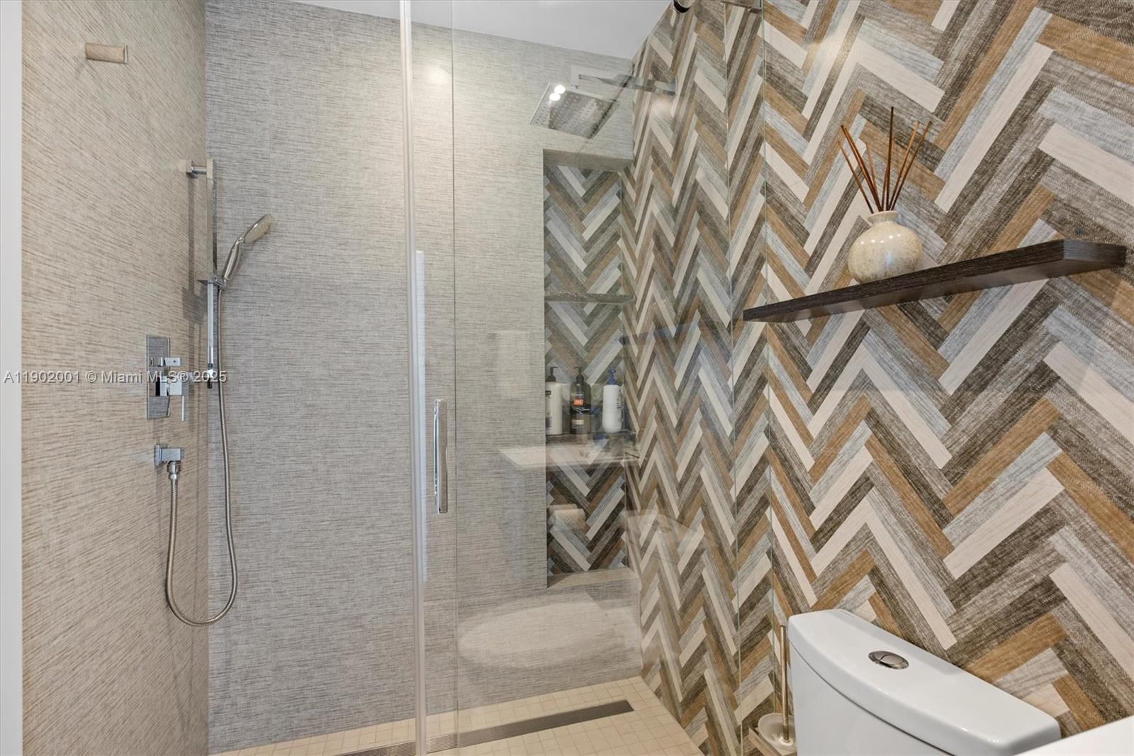 DORAL ISLES RIVIERA AMEND - Residential