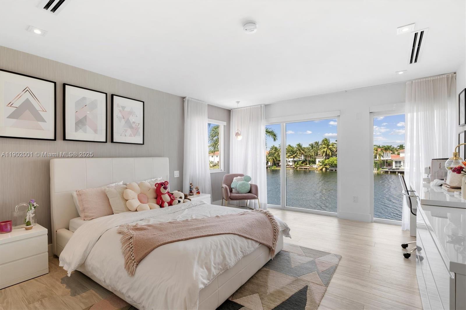 DORAL ISLES RIVIERA AMEND - Residential