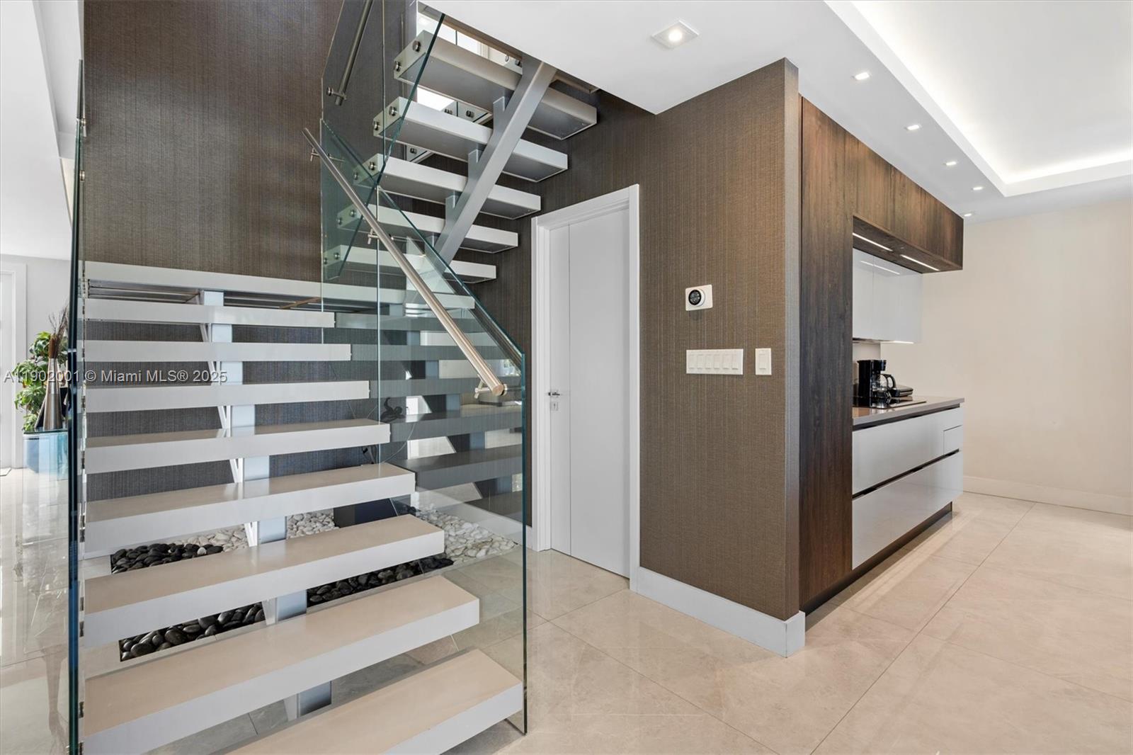 DORAL ISLES RIVIERA AMEND - Residential