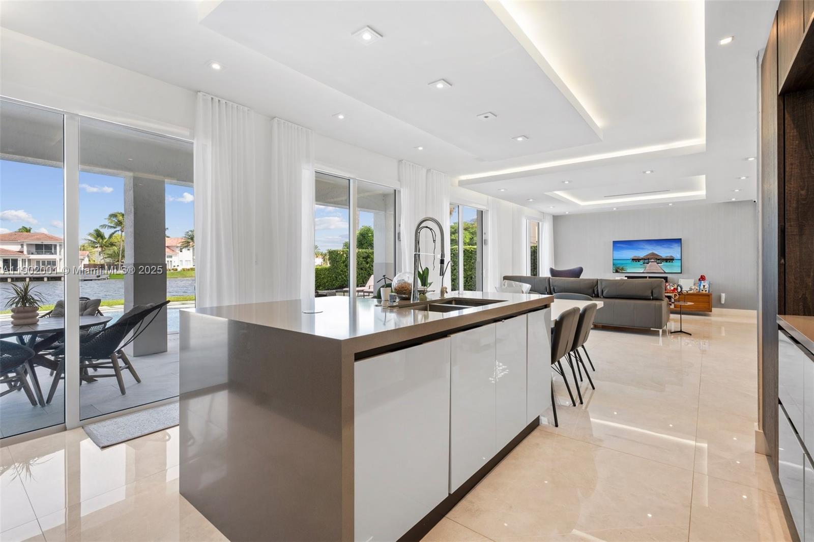 DORAL ISLES RIVIERA AMEND - Residential