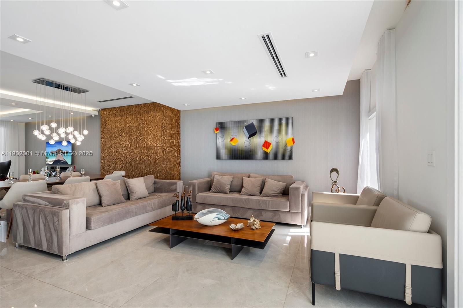 DORAL ISLES RIVIERA AMEND - Residential