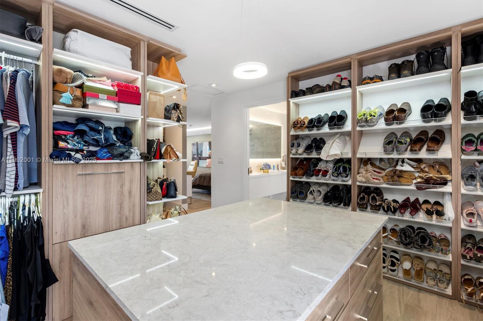 DORAL ISLES RIVIERA AMEND - Residential