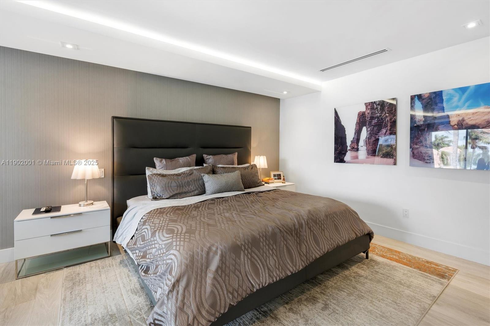 DORAL ISLES RIVIERA AMEND - Residential