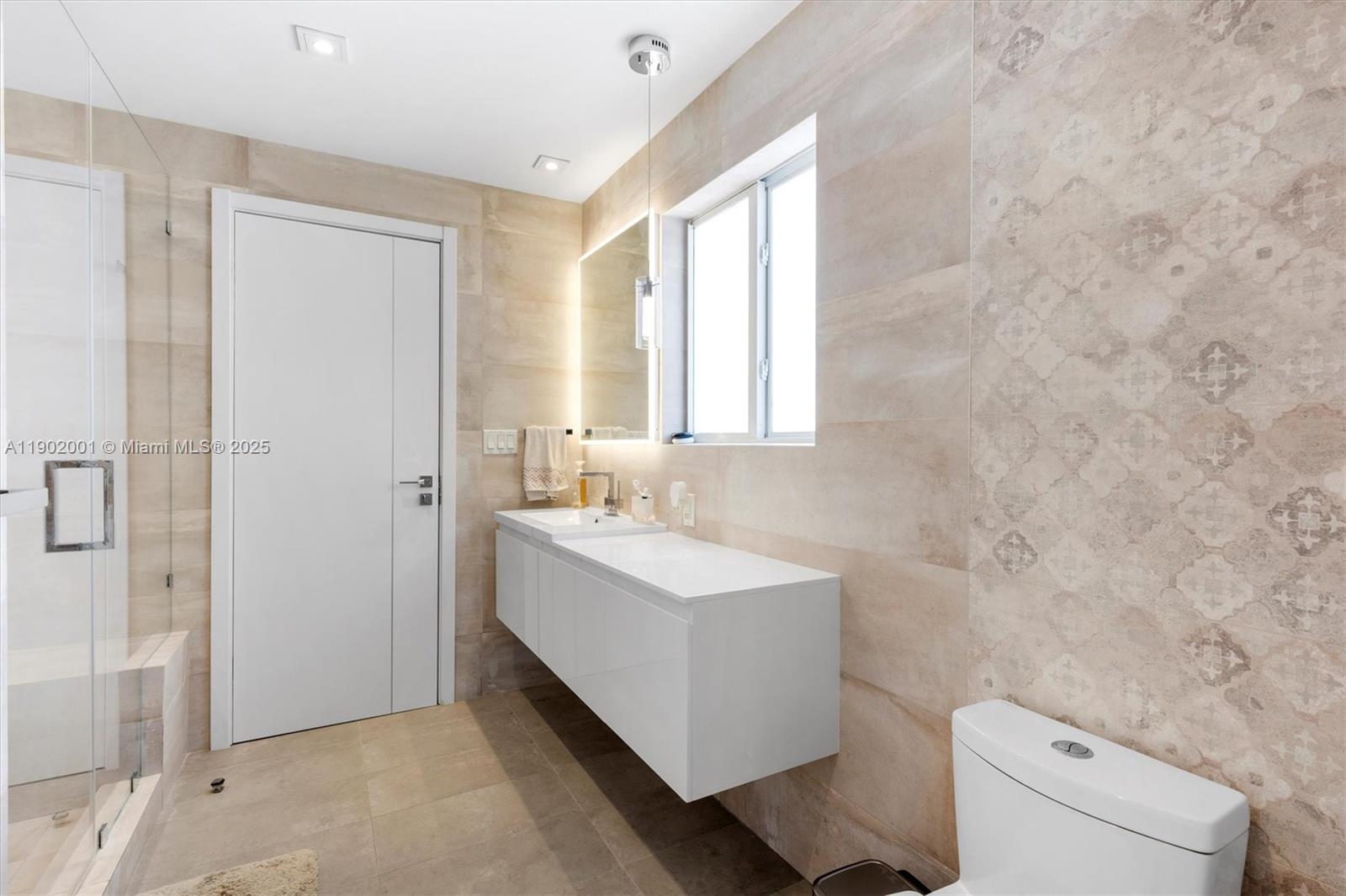 DORAL ISLES RIVIERA AMEND - Residential