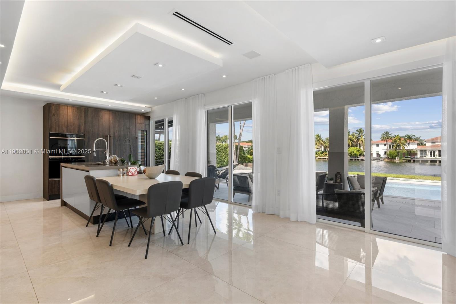 DORAL ISLES RIVIERA AMEND - Residential