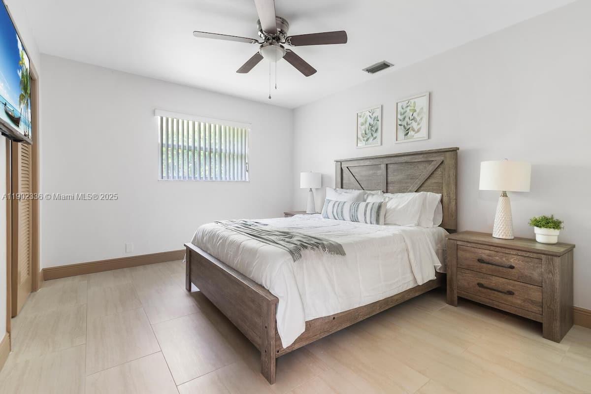 CRYSTAL LAKE 3RD SECTION - Residential Lease