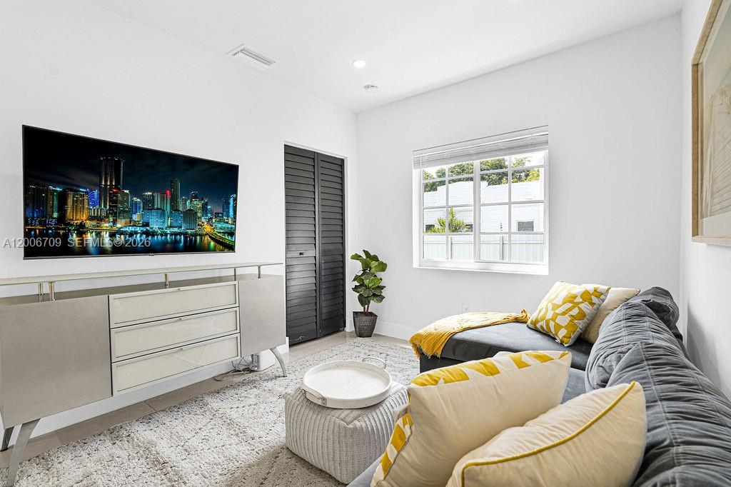 BAY VISTA PARK AMD PL - Residential