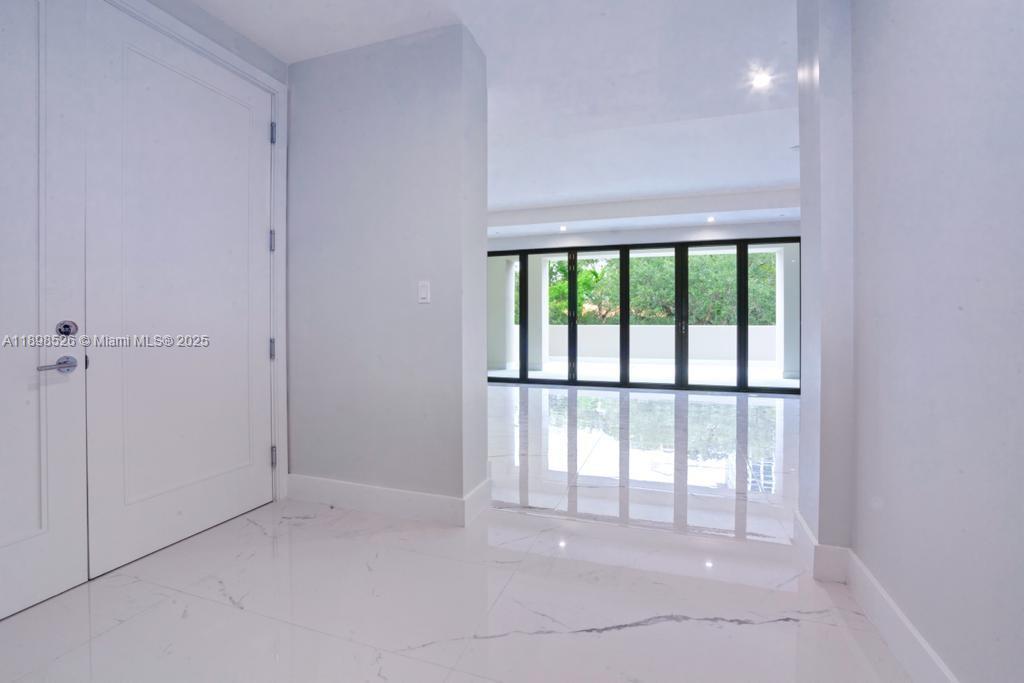 BILTMORE PARC CONDO - Residential Lease