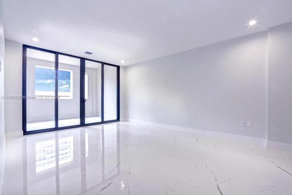 BILTMORE PARC CONDO - Residential Lease