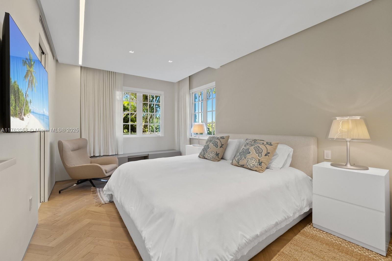 OCEANSIDE FISHER ISL COND - Residential