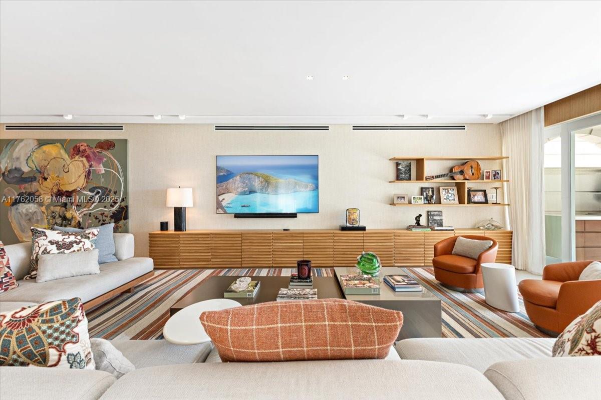 OCEANSIDE FISHER ISL COND - Residential