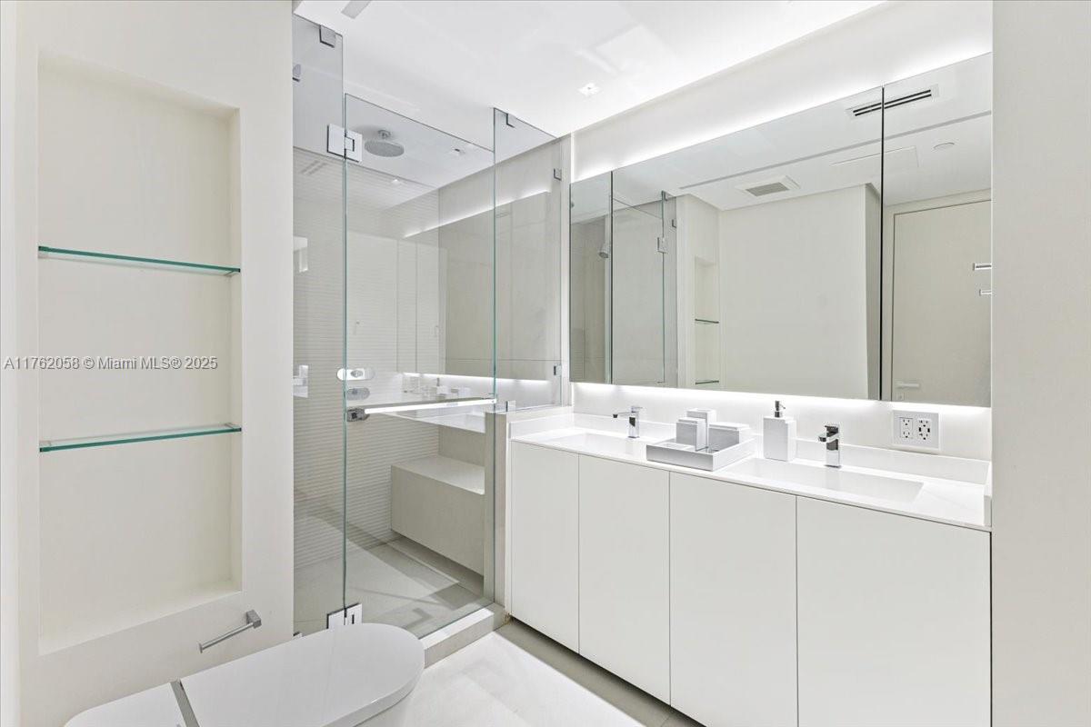 OCEANSIDE FISHER ISL COND - Residential